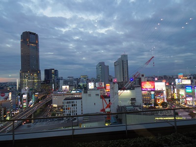 ヒカリエから渋谷の街を眺める
