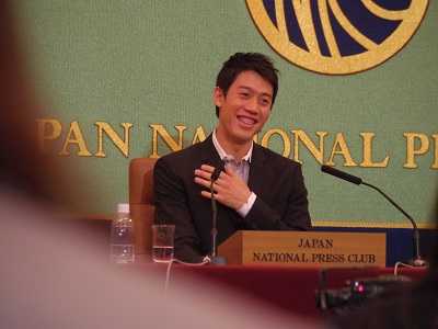 いつもの明るい笑顔に